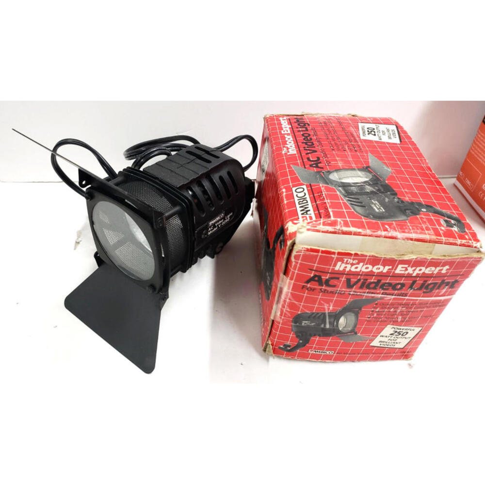 VTG Ambico AC Video Light Model V-0250 For Camcorder